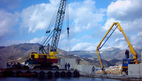 Yacht-Unterschlumpf für  in Pigadia auf Karpathos - 2006