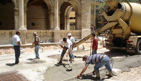 Südliches Abschnitt der 25 August-Straße Pflastern - 2006